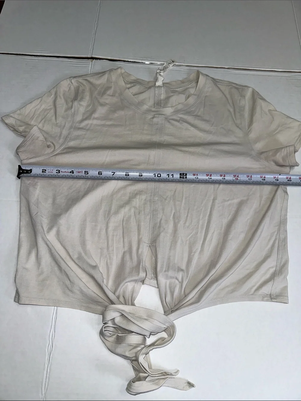 Lululemon Front Tie Short Sleeve Shirt Cream Womens Size‎ 8